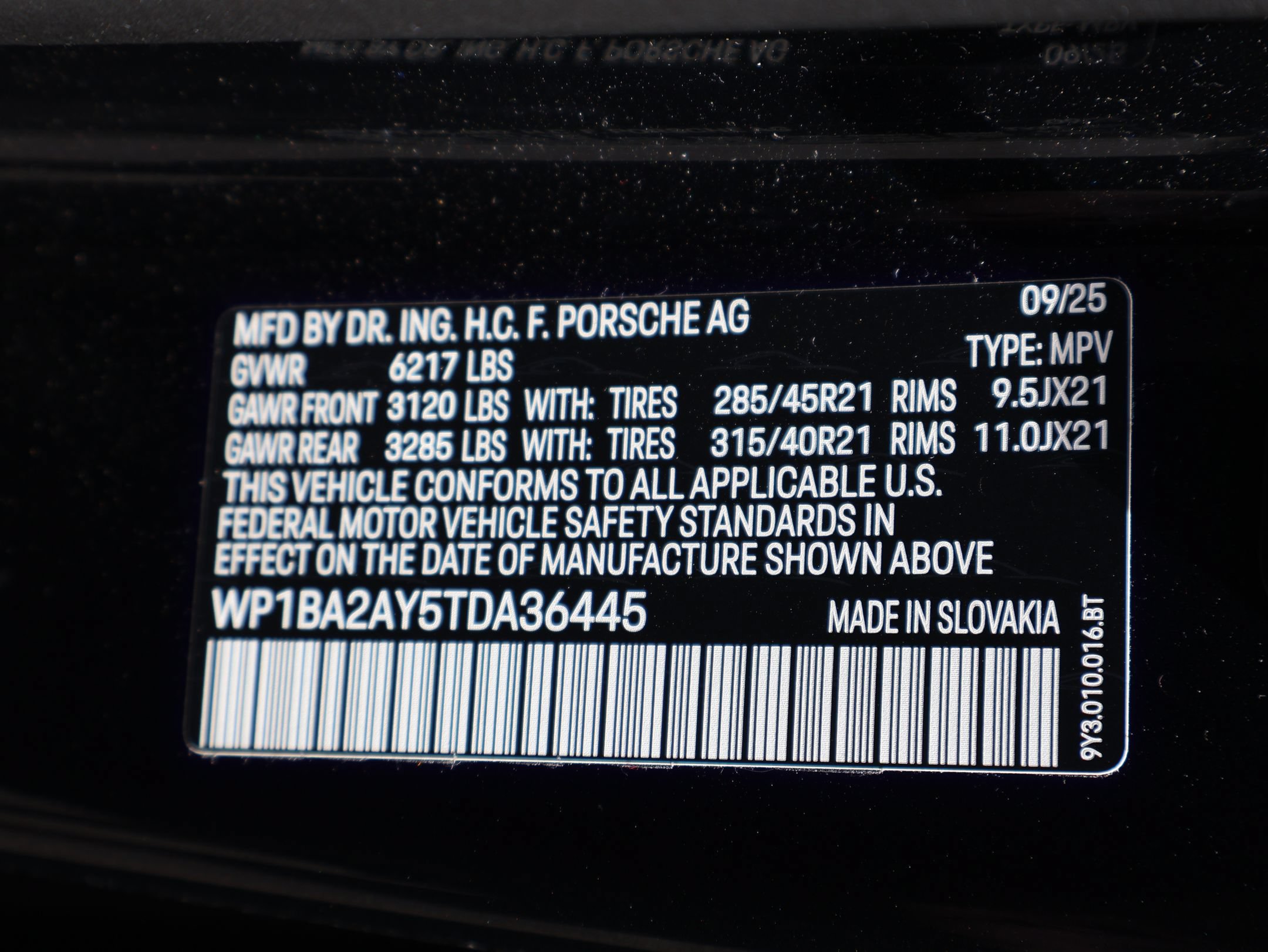 Certified 2026 Porsche Cayenne Coupe AWD/4WD image 34