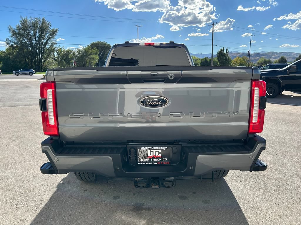 Used 2026 Ford F350 Lariat w/ Black Appearance Package AWD/4WD image 6