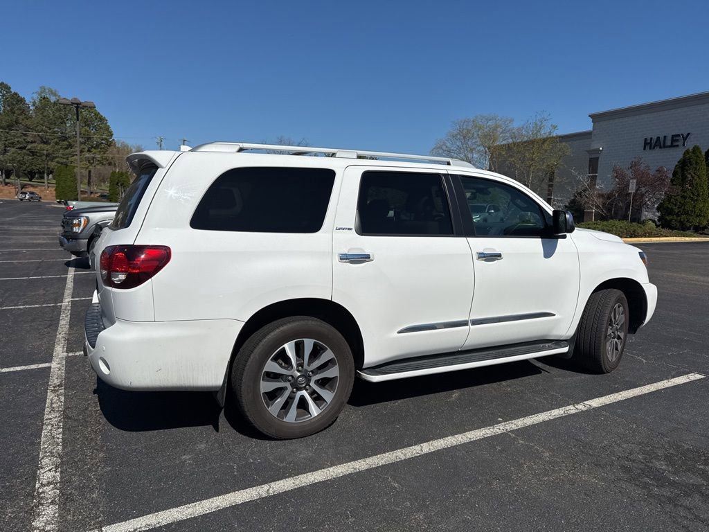 Used 2021 Toyota Sequoia Limited w/ Safety & Convenience Package AWD/4WD image 2