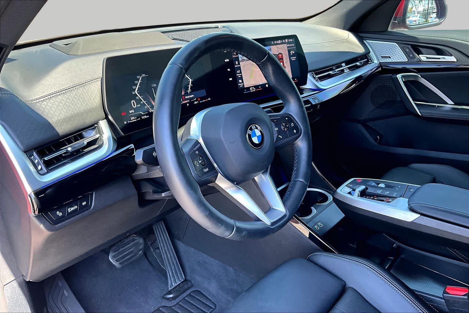 Used 2025 BMW X2 xDrive28i w/ Premium Package AWD/4WD image 16