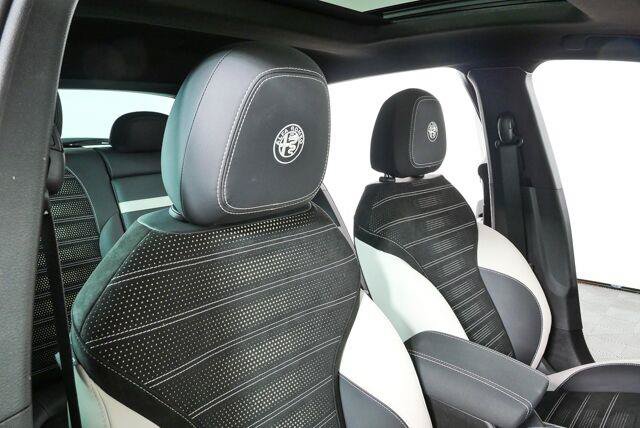 New 2026 Alfa Romeo Tonale w/ Active Assist Package AWD/4WD image 25