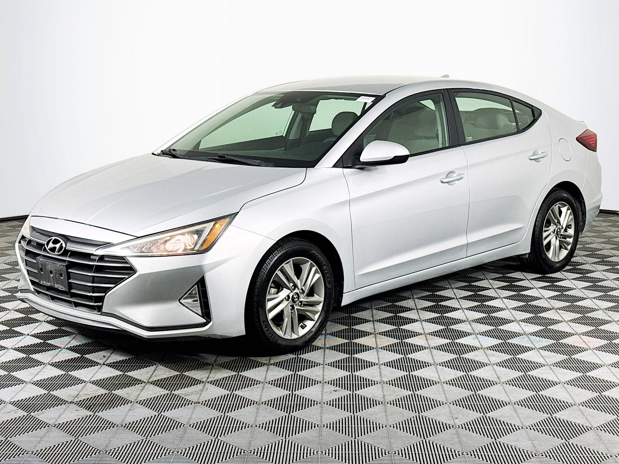 Used 2019 Hyundai Elantra SEL image 4