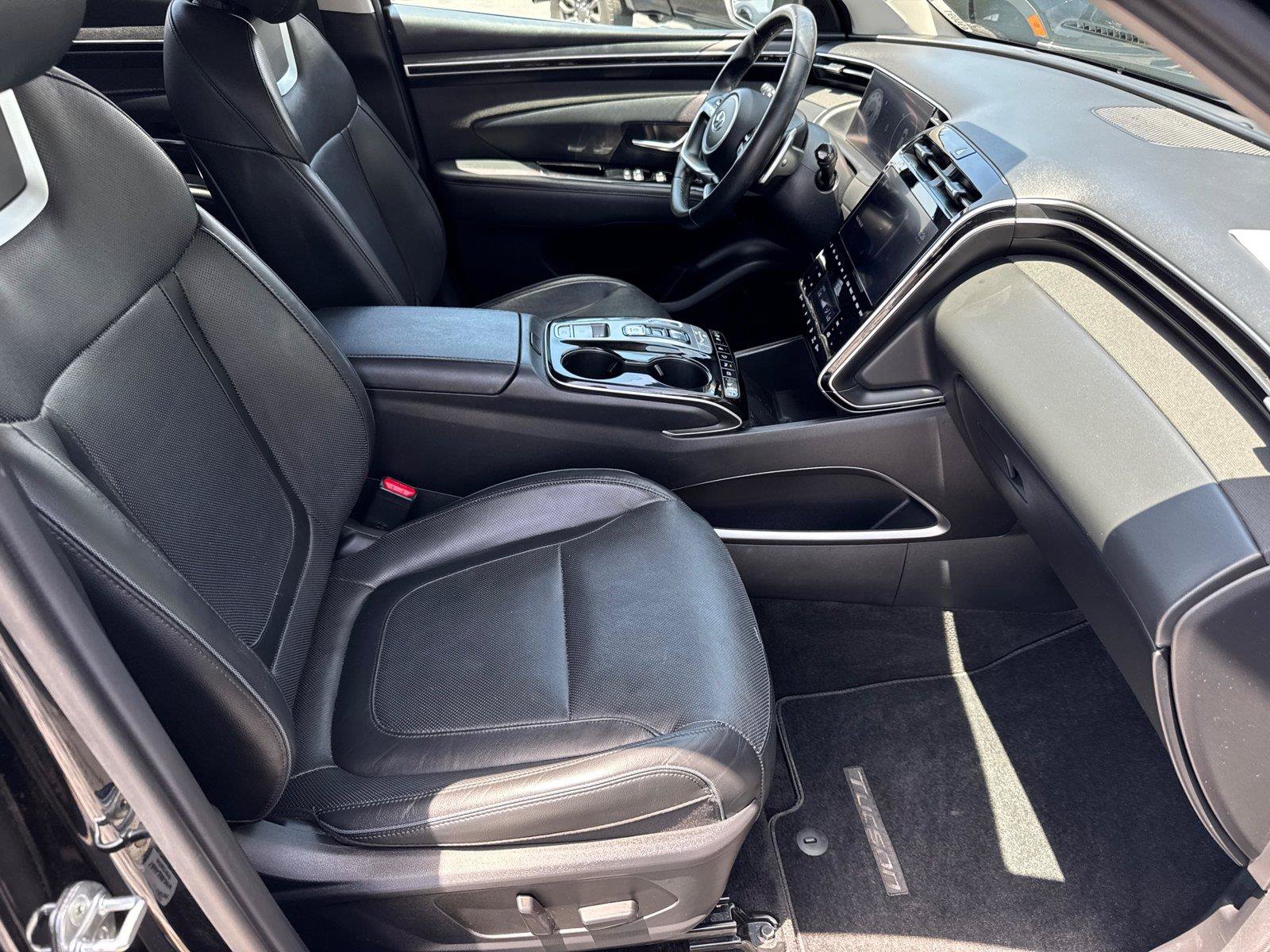 Used 2022 Hyundai Tucson Limited FWD image 16