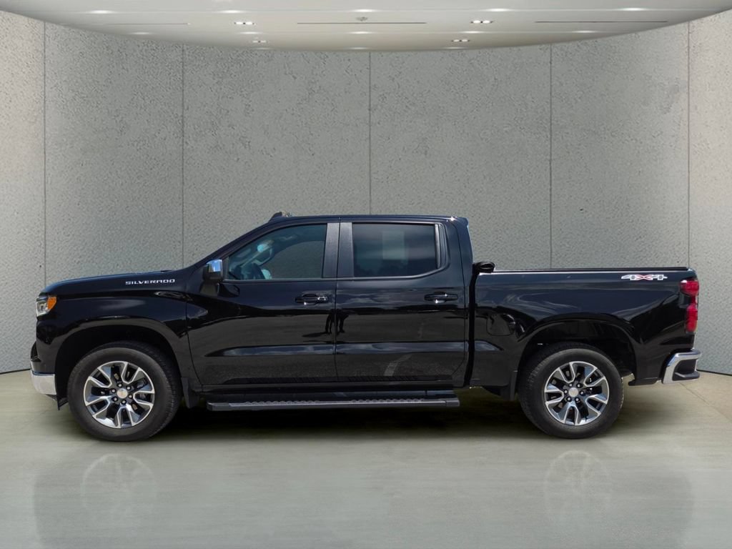 Used 2026 Chevrolet Silverado 1500 LT AWD/4WD image 9