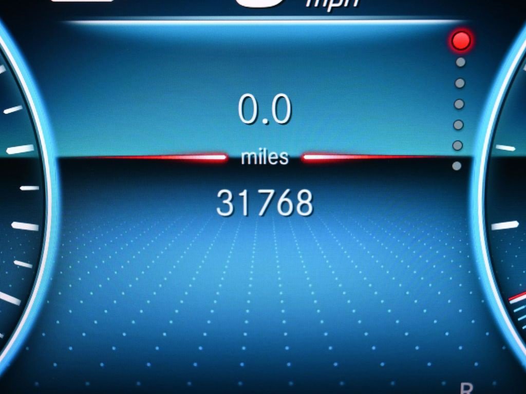 Used 2021 Mercedes-Benz GLE 450 4MATIC image 13