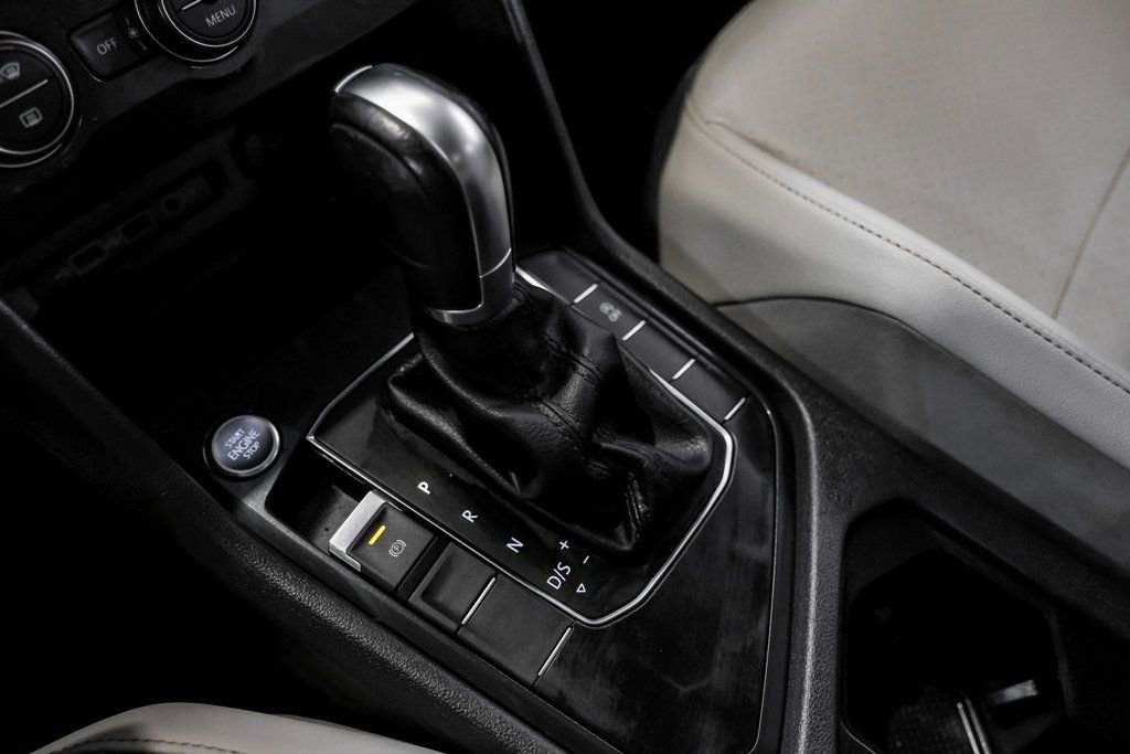 Used 2018 Volkswagen Tiguan SE image 27