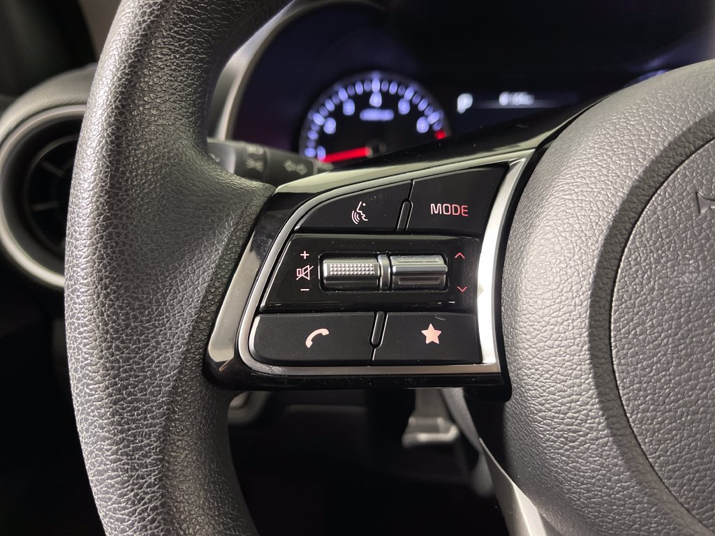 Used 2024 Kia Forte LXS w/ LXS Technology Package FWD image 28