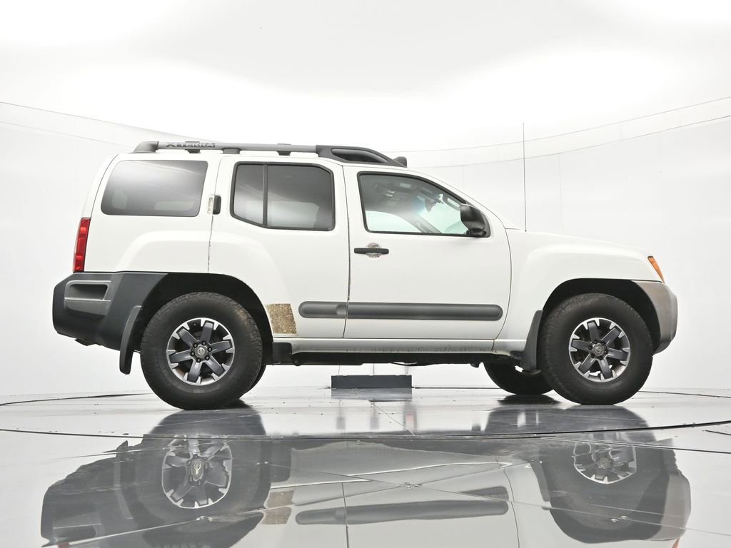 Used 2015 Nissan Xterra PRO-4X w/ Pro-4x Leather Package AWD/4WD image 39