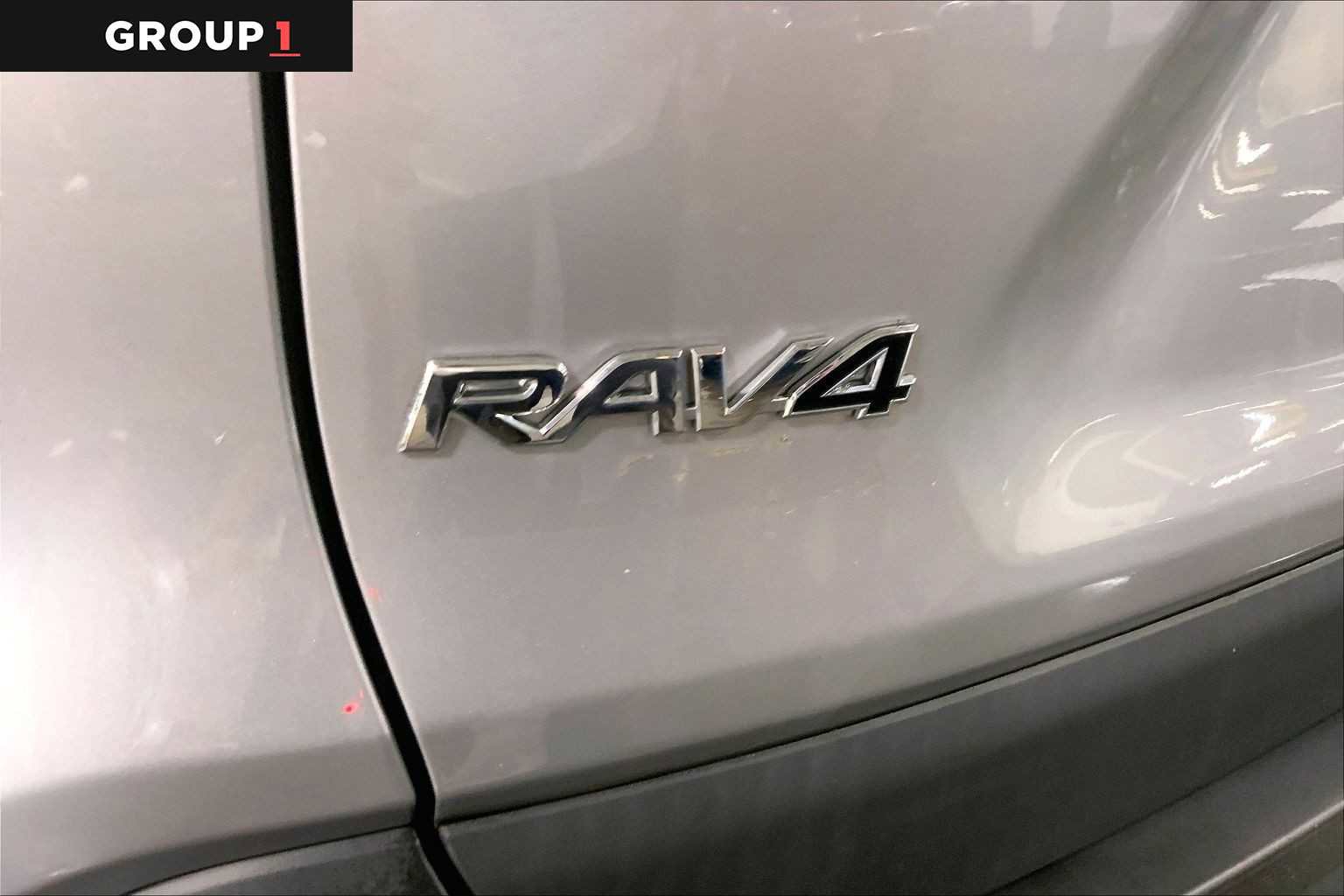 Used 2022 Toyota RAV4 LE image 9