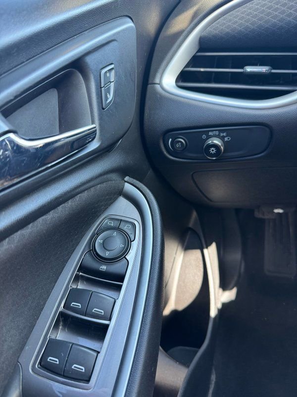 Used 2016 Chevrolet Malibu LS image 18