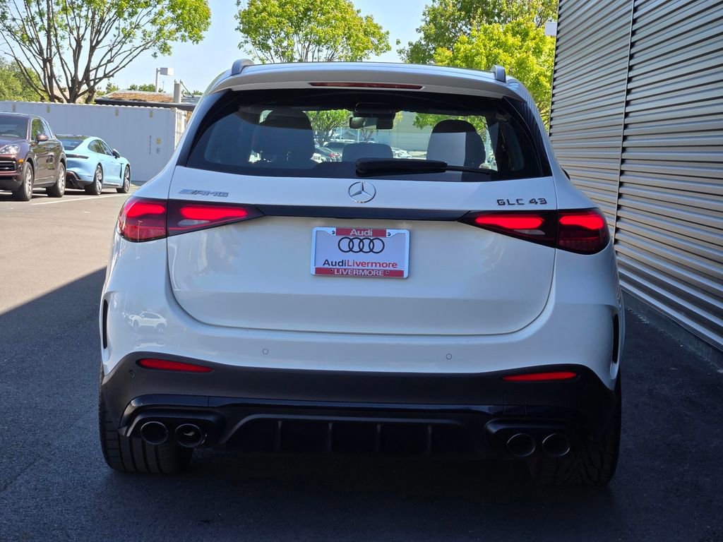 Used 2025 Mercedes-Benz GLC 43 AMG 4MATIC image 5