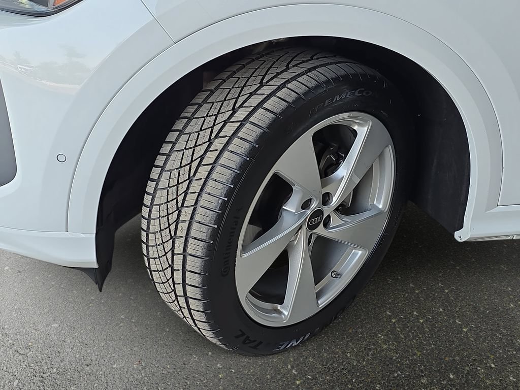 Used 2025 Audi Q5 Prestige AWD/4WD image 36