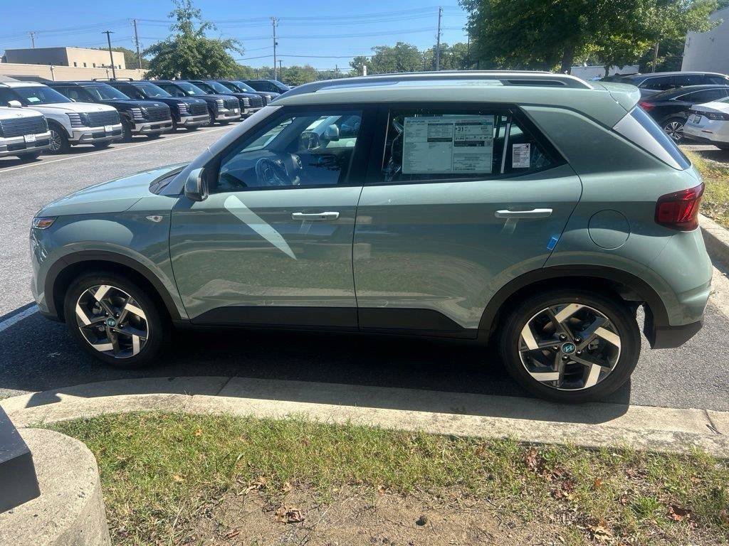New 2026 Hyundai Venue SEL FWD image 8