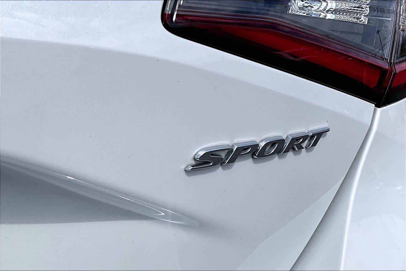 Used 2023 Honda Civic Sport image 10