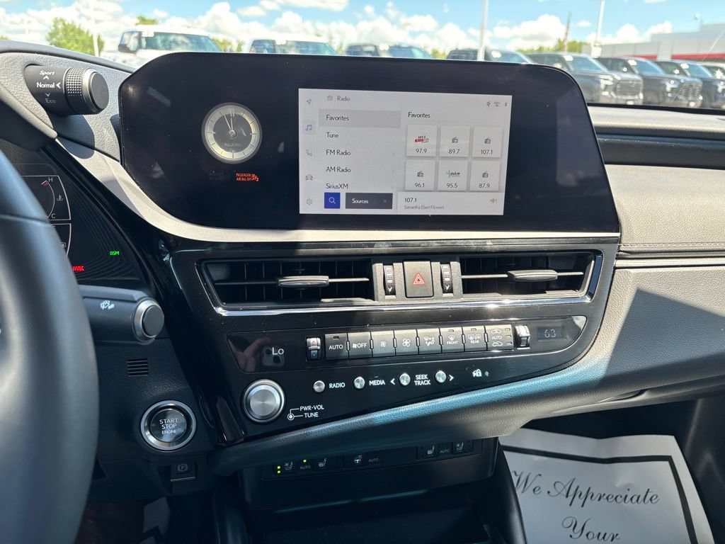 Used 2023 Lexus ES 250 w/ Premium Package AWD/4WD image 9