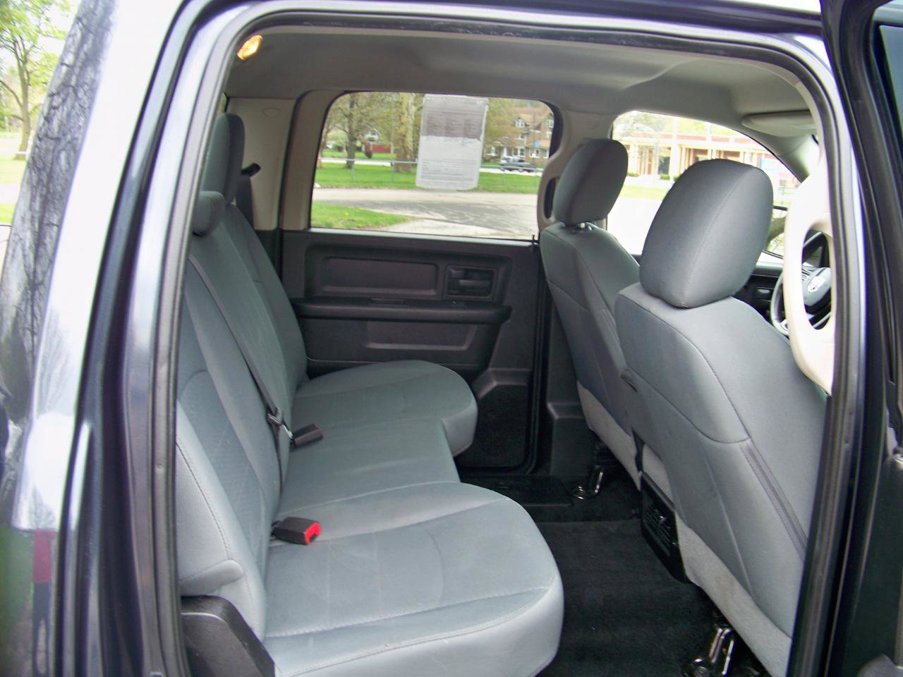 Used 2016 RAM 1500 Express w/ Popular Equipment Group AWD/4WD image 40
