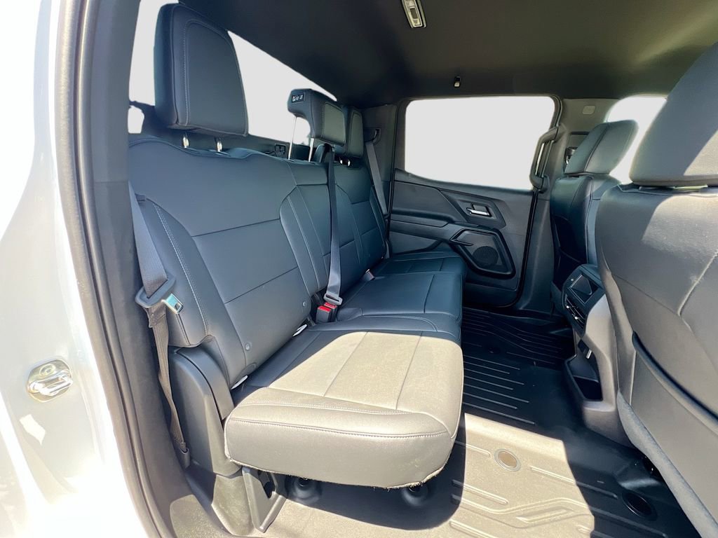 Used 2024 Chevrolet Silverado EV W/T AWD/4WD image 23