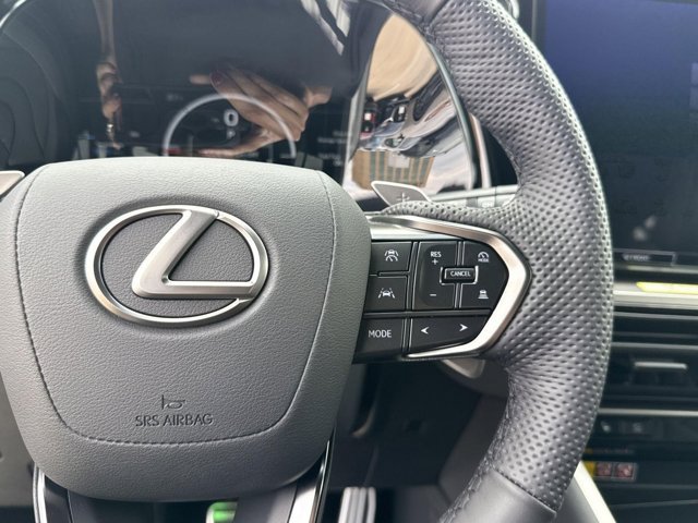 Certified 2026 Lexus TX 500h AWD w/ Technology Package image 16