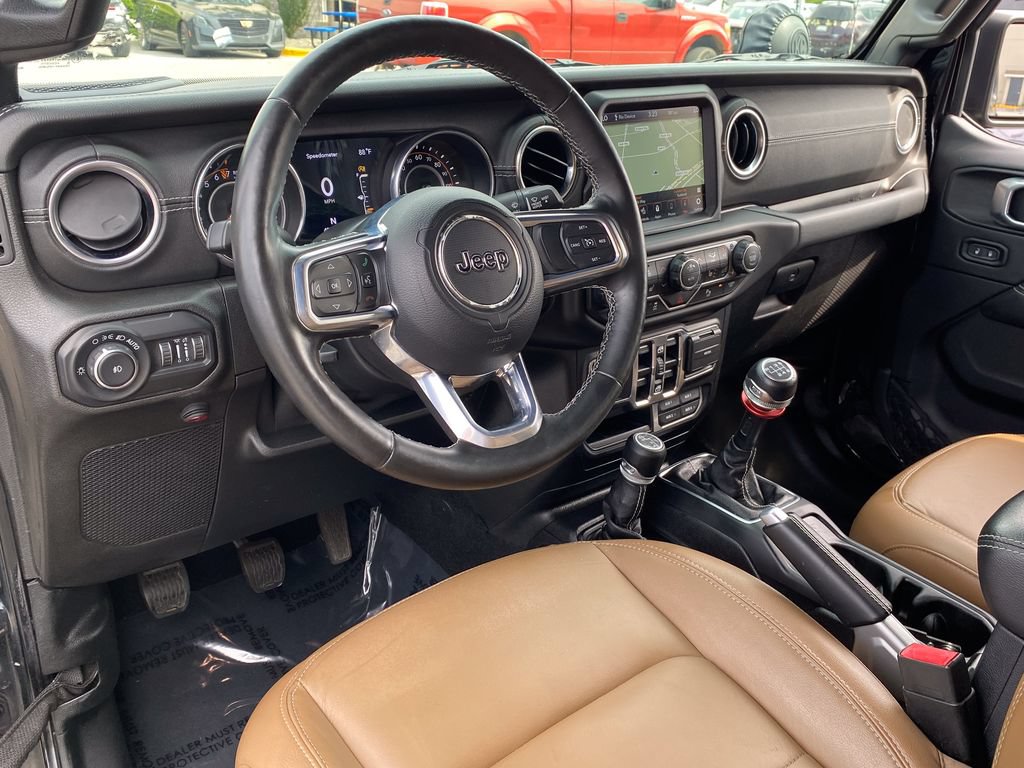 Used 2020 Jeep Wrangler Unlimited Sahara AWD/4WD image 13