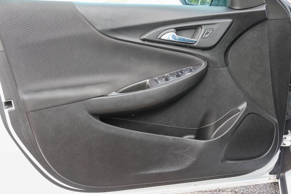 Used 2023 Chevrolet Malibu LT FWD image 9