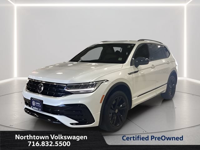 Certified 2024 Volkswagen Tiguan SE R-Line AWD/4WD image 1