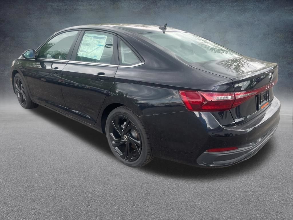 New 2026 Volkswagen Jetta SE FWD image 3