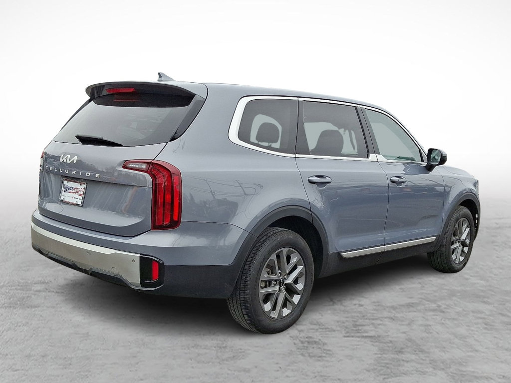Used 2024 Kia Telluride LX image 5