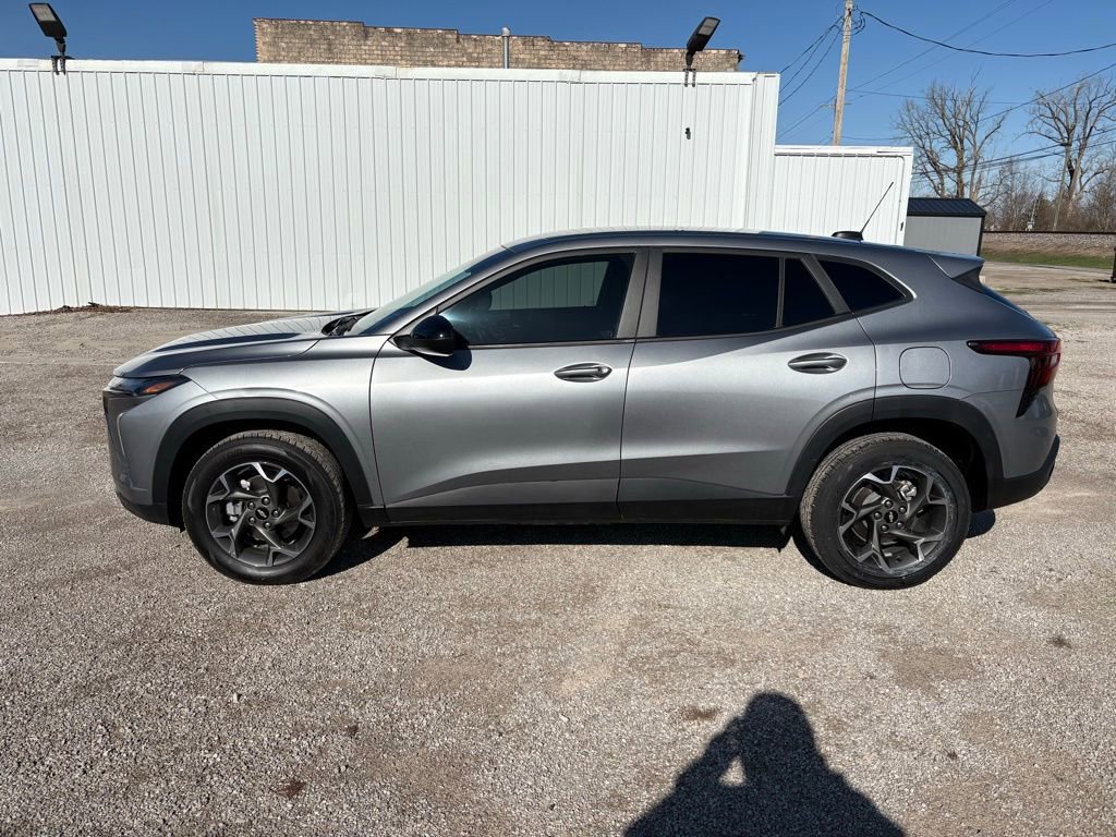 Used 2025 Chevrolet Trax RS image 6