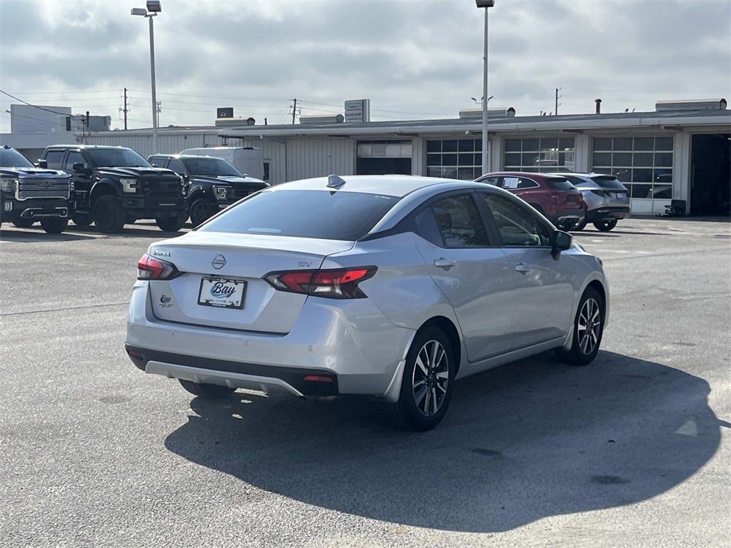 Used 2024 Nissan Versa SV w/ Trunk Package image 5