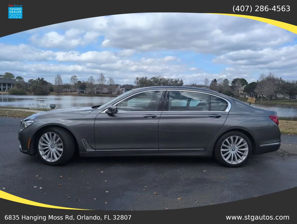 Used 2016 BMW 740i image 2
