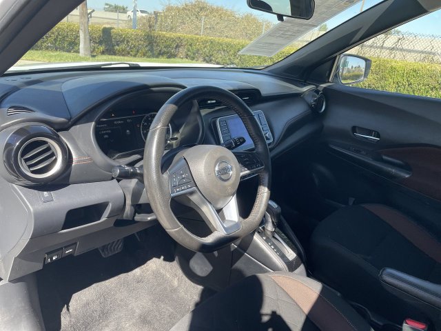 Used 2019 Nissan Kicks SR FWD image 10