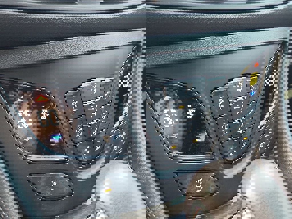 Used 2020 Buick Envision Essence image 27