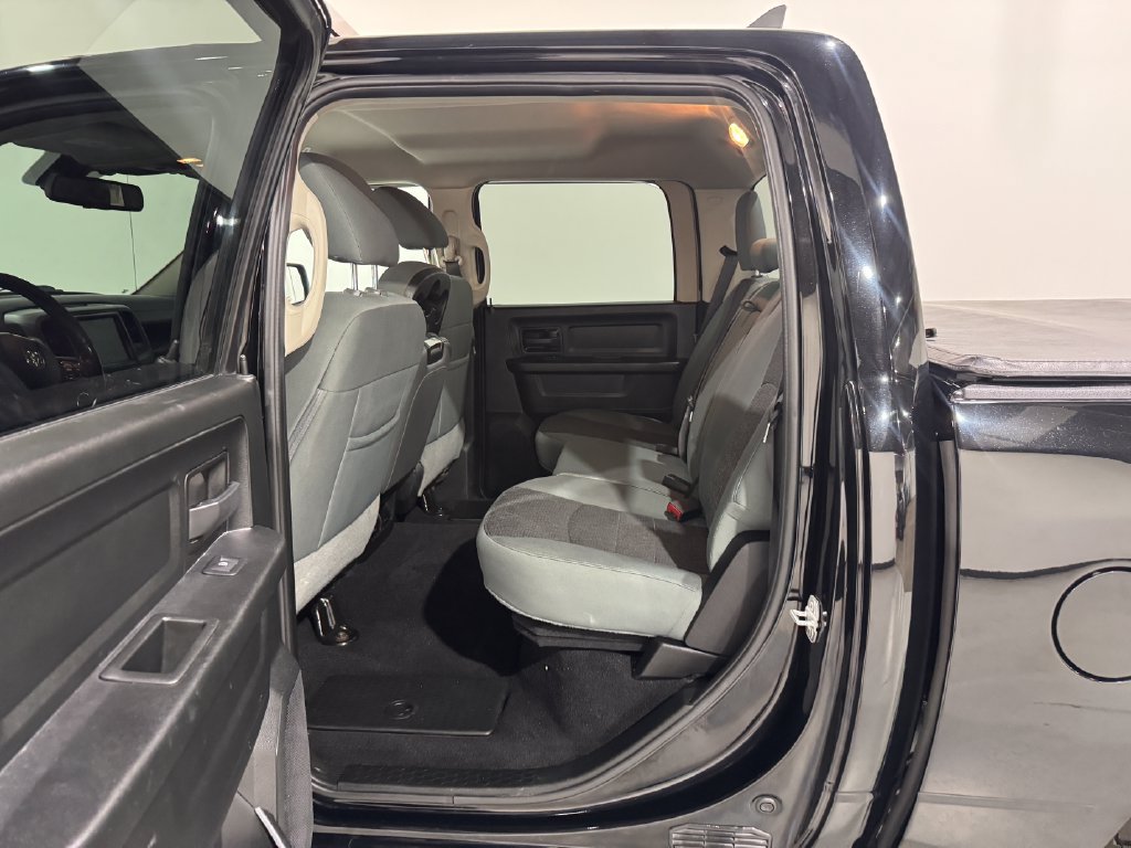 Used 2019 RAM 1500 Express w/ Wheel & Sound Group AWD/4WD image 17
