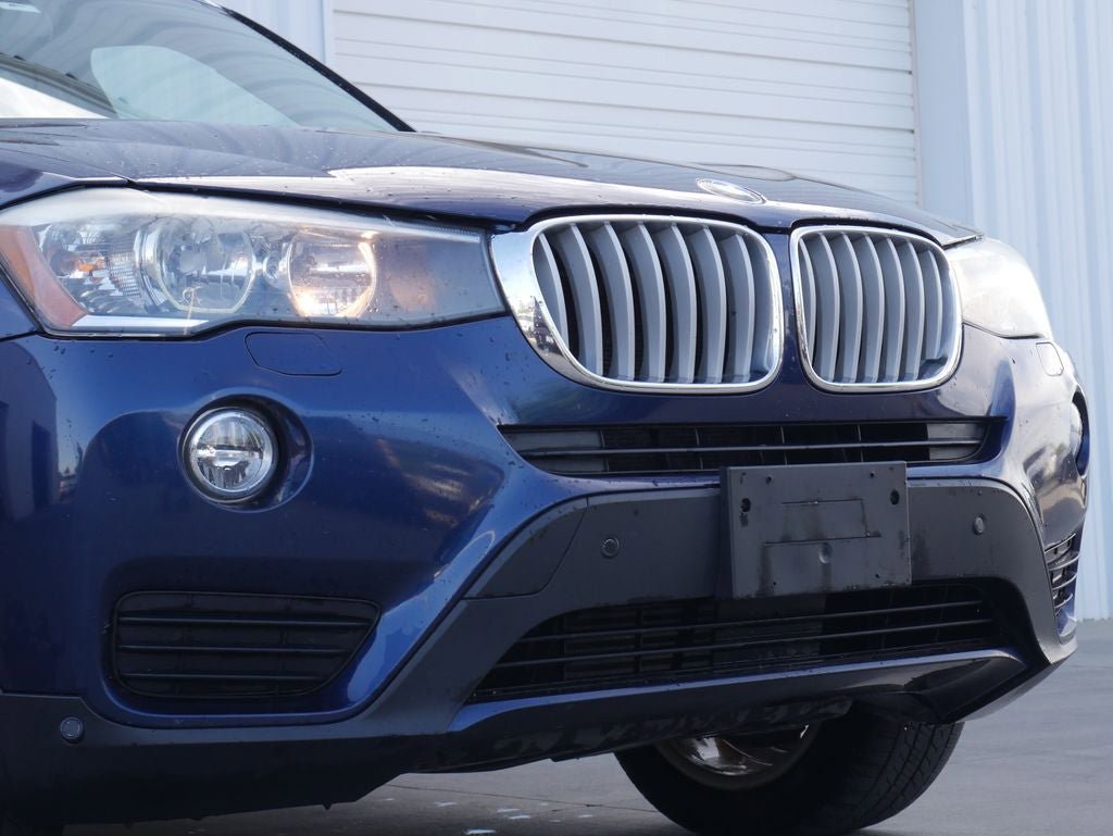 Used 2015 BMW X3 xDrive28i AWD/4WD image 2