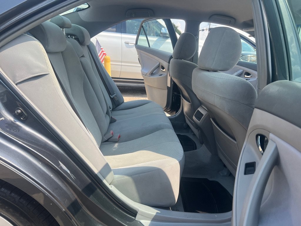 Used 2009 Toyota Camry LE FWD image 15