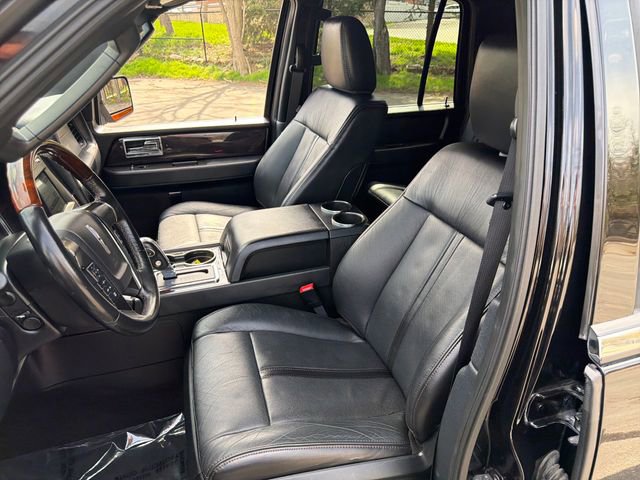 Used 2017 Lincoln Navigator L Reserve image 30