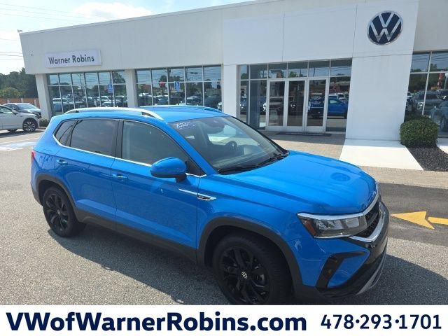 Certified 2023 Volkswagen Taos SE w/ Black Wheel Package