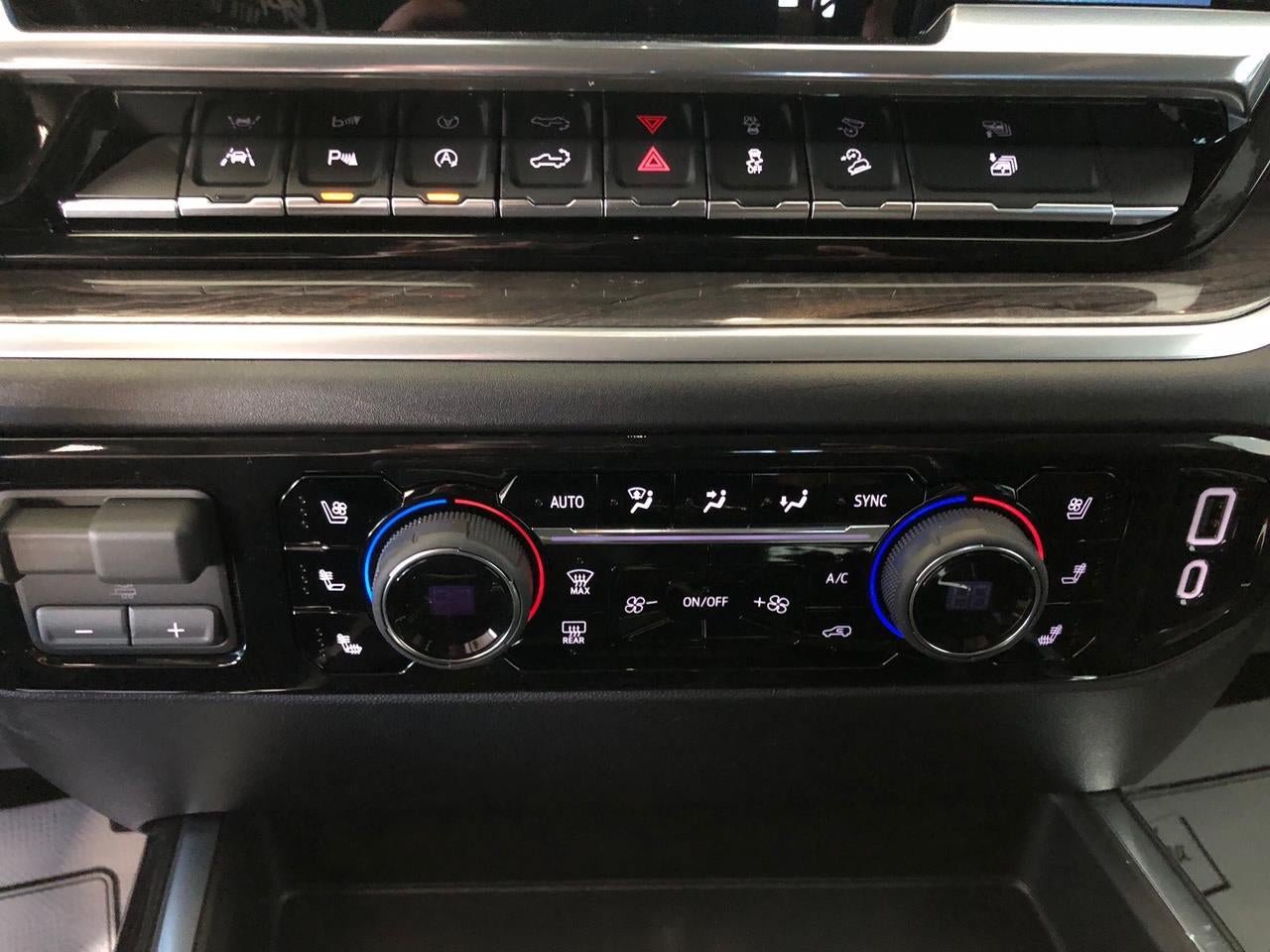 New 2026 Chevrolet Silverado 1500 LTZ AWD/4WD image 21