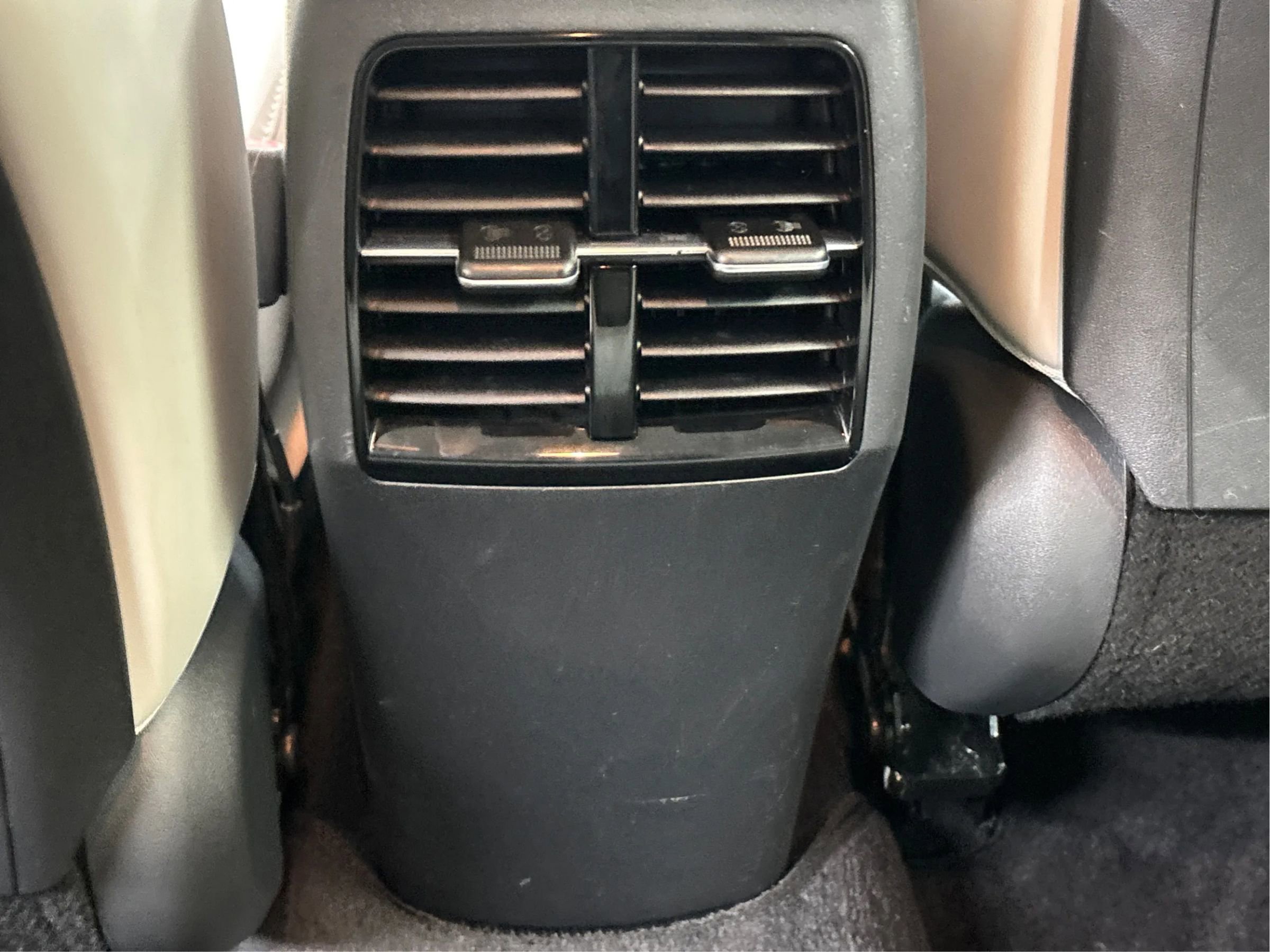 Used 2023 Kia Niro EX image 28