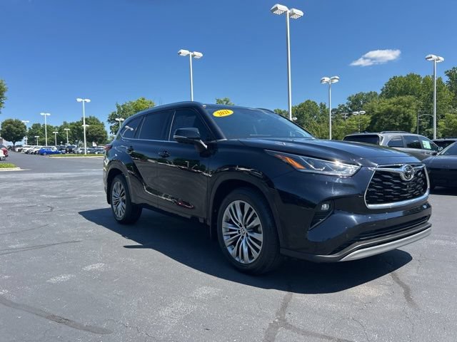 Used 2021 Toyota Highlander Platinum AWD/4WD image 4