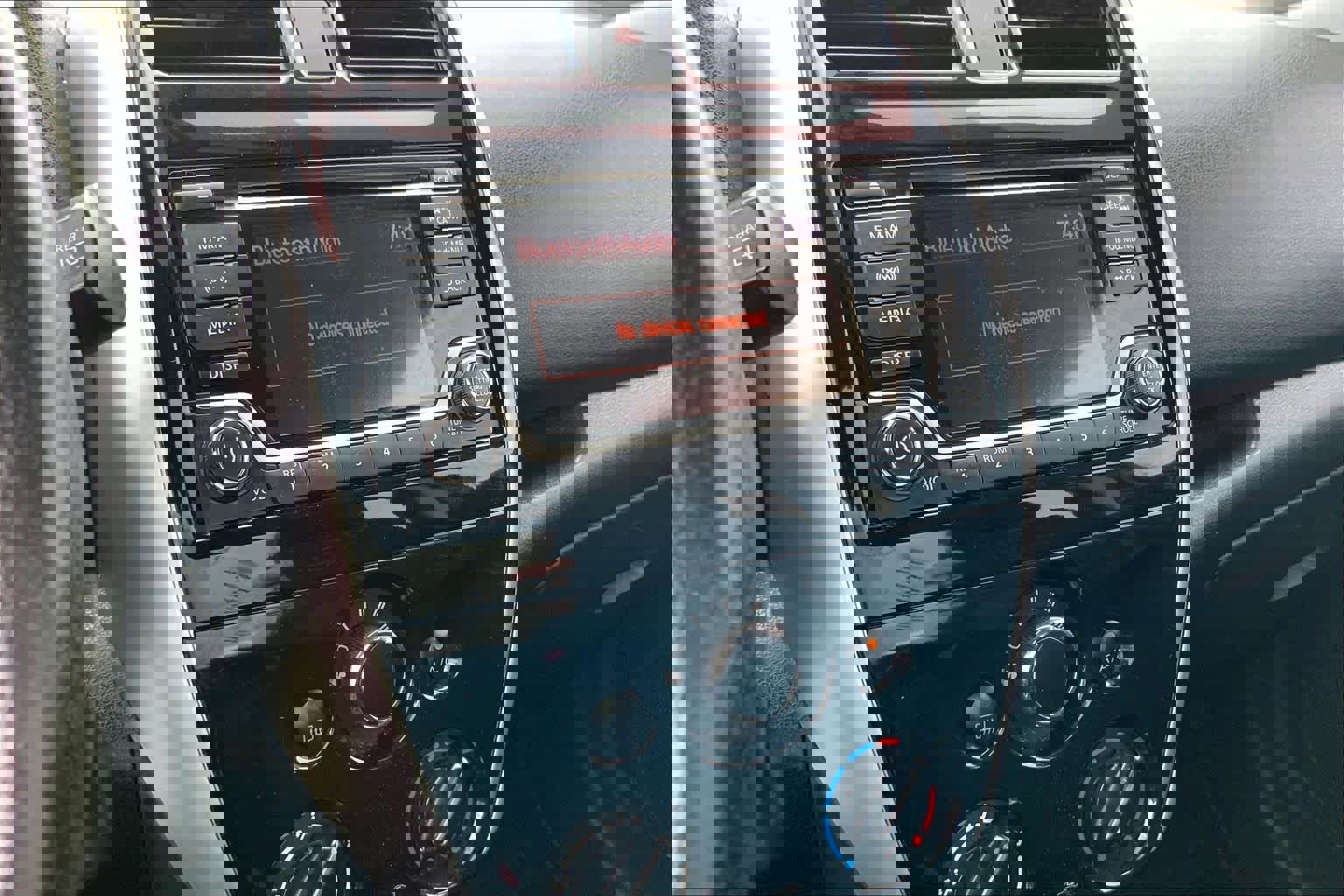 Used 2017 Nissan Versa Note SV w/ SV Appearance Package image 7