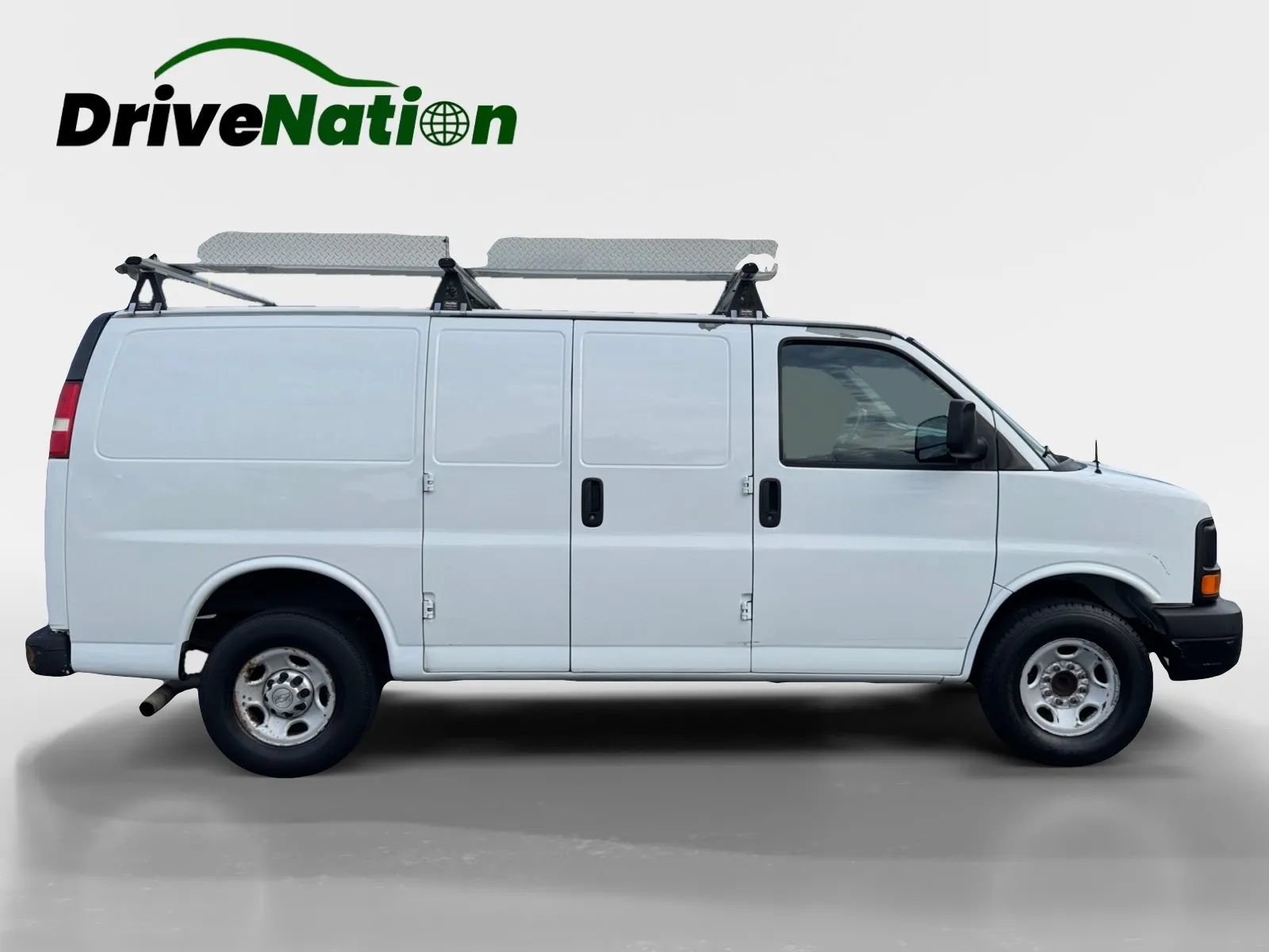 Used 2012 Chevrolet Express 2500 RWD image 4