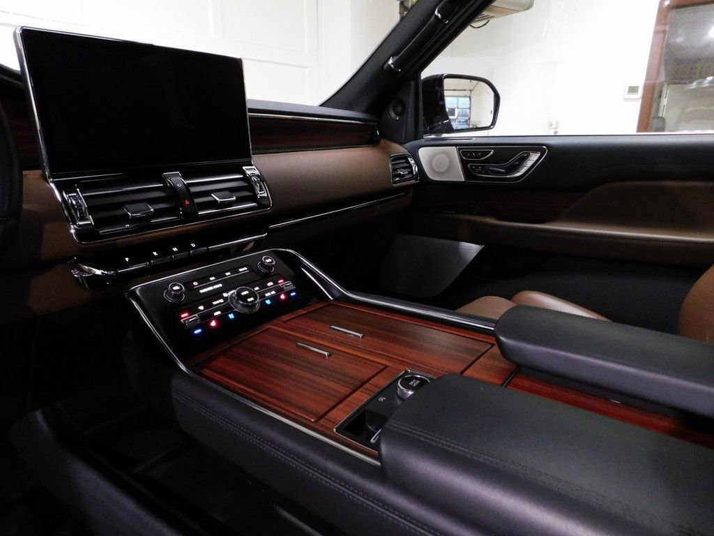 Used 2024 Lincoln Navigator L Reserve w/ Equipment Group 201A image 73