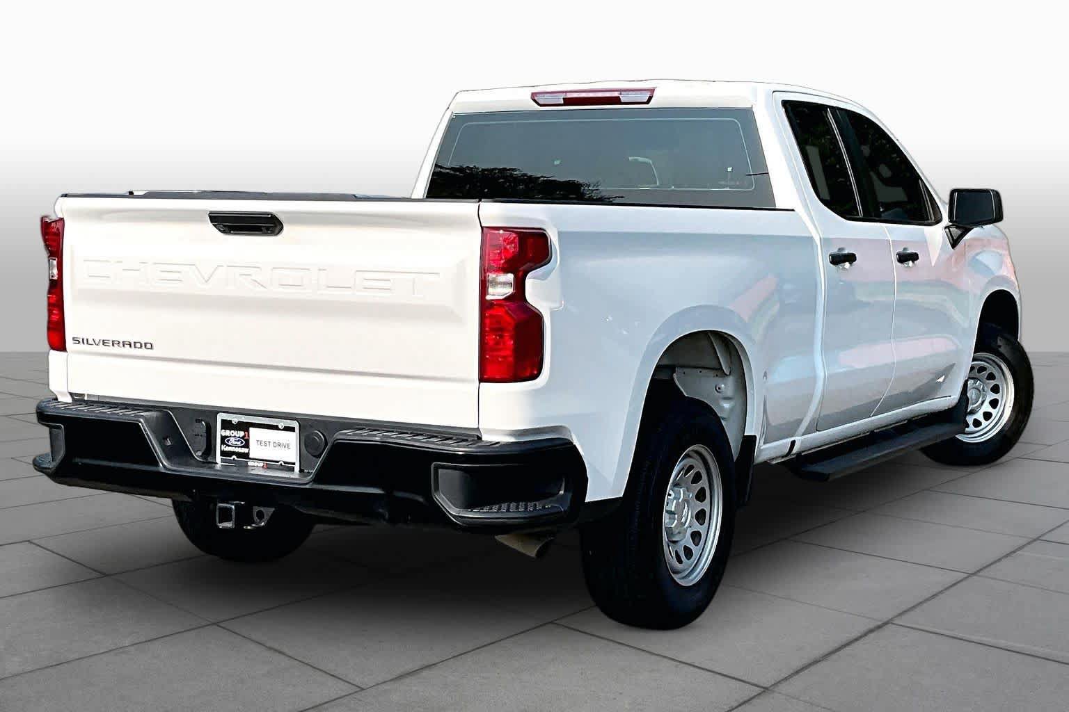 Used 2026 Chevrolet Silverado 1500 W/T w/ Trailering Package RWD image 13
