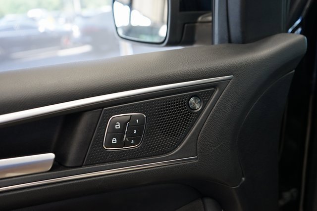 Used 2022 Ford Edge Titanium image 23