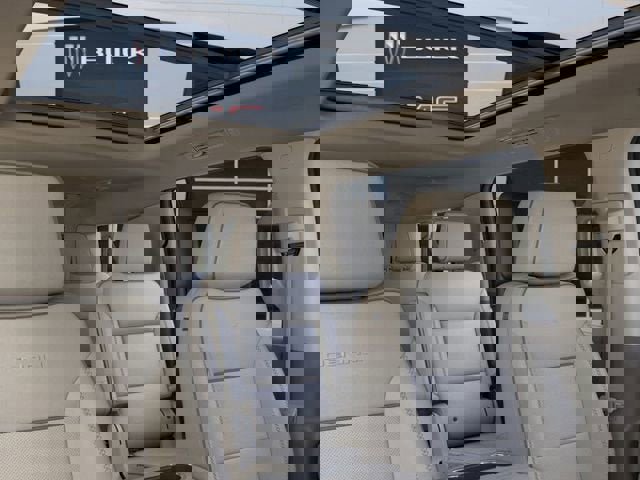 New 2026 GMC Yukon XL Denali image 24