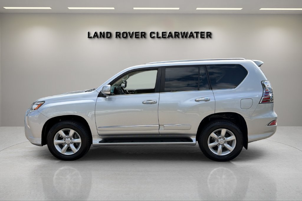 Used 2016 Lexus GX 460 w/ Preferred Accessory Package AWD/4WD image 2