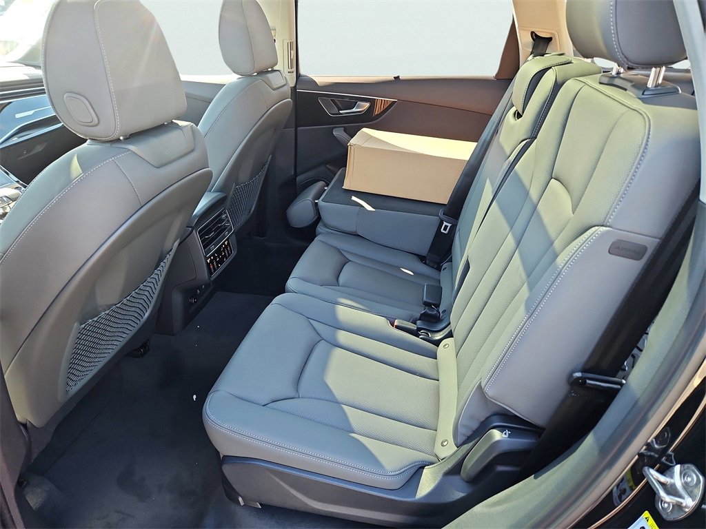 New 2025 Audi Q7 3.0T Premium Plus image 23