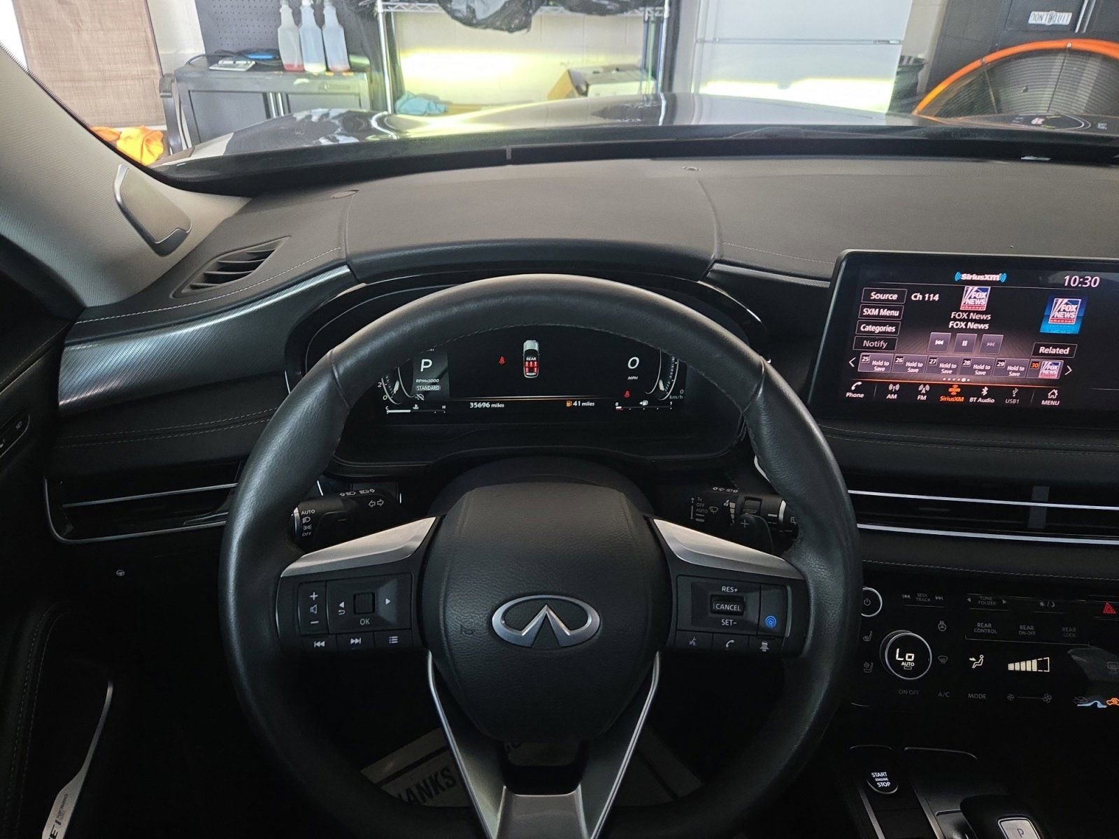 Used 2024 INFINITI QX60 Luxe w/ Performance Audio Package FWD image 18