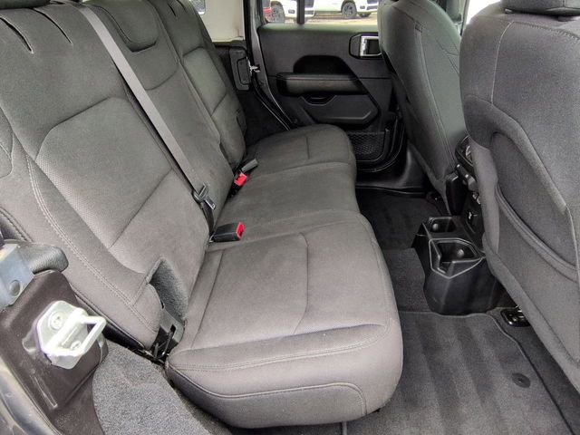Used 2019 Jeep Wrangler Unlimited Sahara image 25